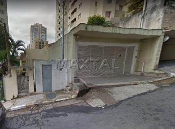 Casa · 500m² · 3 Quartos · 4 Vagas · Sobrado à venda de 500m², com 3 dormitórios, 1 suíte e 4 vagas de garagem, na Santa Teresinha.