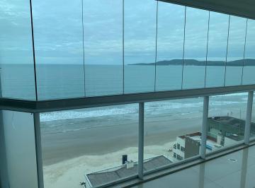 Apartamento de 3 quartos, Itapema · Apartamento frente mar 3 suites climatizado - Meia Praia