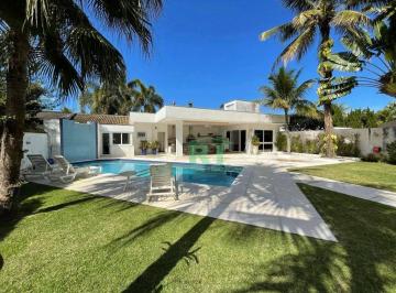 fd33a7050cd8fa662b2af1cd802b81fc0a04577d · Casa com 5 dormitórios, 700 m² - venda por R$ 3.500.000 ou aluguel por R$ 16.000/dia - Acapulco - Gu