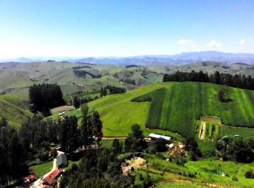 Foto 01 · Fazenda de Luxo à Venda em Cunha-SP, 5 quartos, 5 suítes, 3 banheiros, 131,00 alqueires, Dupla Aptid