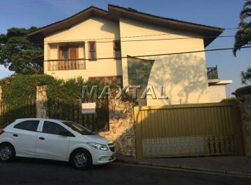 Casa · 350m² · 4 Quartos · 6 Vagas · Sobrado à venda no Jardim França. Com 4 dormitórios sendo as 4 suítes, e 6 vagas.