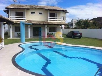 Casa · 280m² · 5 Quartos · 2 Vagas · Casa 5/4 condomínio fechado em Cururupe