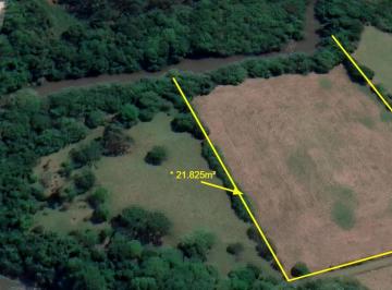 Terreno , Vargem · Terreno rural com 21.825m frente para o Rio