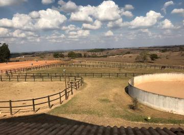 Rural de 5 quartos, Porangaba · Haras produtivo na região de Conchas, com 42 baias, casa 5 dorms, lindo