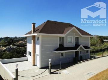 Casa · 310m² · 3 Quartos · Linda casa em condomínio