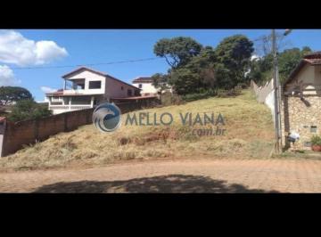 Foto 01 · Terreno localizado no bairro Mirante, com 434,50 m² em aclive acentuado.