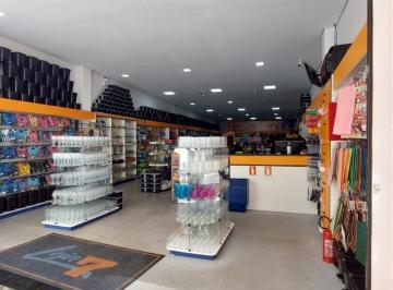 Comercial · 239m² · Loja com 239m² em prédio individual na Vigário José Inácio próximo a Andradas
