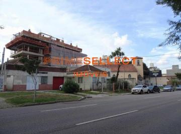 Terreno · 675m² · ZR4 á venda no Água Verde.