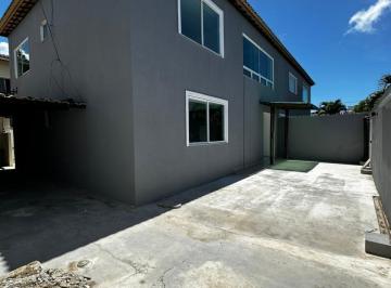 Foto 01 · Alugo casa duplex em Vilas do Atlântico, condomínio fechado, 5/4 sendo 2 suítes, 270m², R$ 5.000,00!