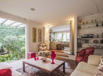 204742_i93SN4B97UNH6_204742612bc1a8c22f7.jpg · Magnifica casa com 4 domitórios e 3 vagas. Ambiente requintado e em ótima localização