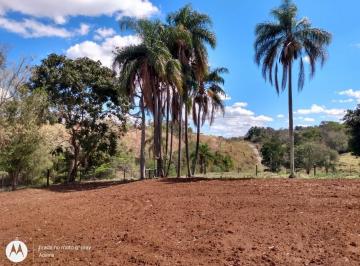 Foto 01 · Chácara 1,7 Alqueires, Casa Sede 70m2, 3 Dormitórios, Barracão, Churrasqueira, Forno a Lenha, Ótima 