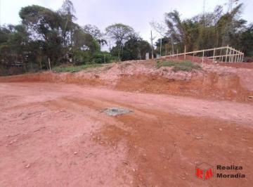 68a99254a98d2a71d931751f7ec5686f111b1d26 · Terreno no Centro da Granja Viana