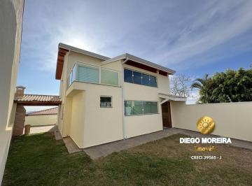 Casa · 260m² · 3 Quartos · 2 Vagas · Casas á venda em Terra Preta com 3 dormitórios
