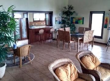 Imagem do Imóvel · Linda casa com vista pro mar com 04 suítes , 4 salas e piscina !!!