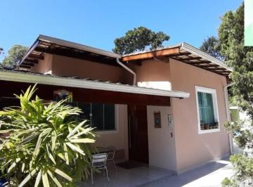 Foto 01 · Imperdível oportunidade: Casa à venda em Penedo-RJ, bairro Fazendinha, 3 quartos, 2 salas, 400,00 m²