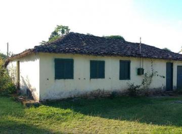 Casa · 100m² · 1 Quarto · 1 Vaga · REF.69 Linda Casa localizada em Ratones, bairro muito tranquilo de morar.