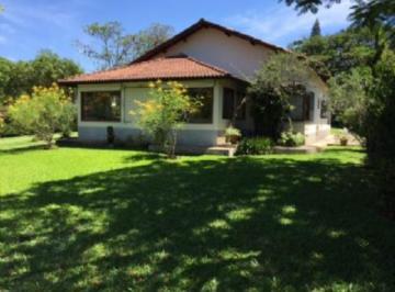 Casa · 283m² · 5 Quartos · 2 Vagas · Linda casa de campo em Penedo, localizada em bairro nobre!