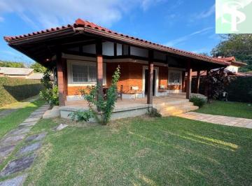 Foto 01 · Casa de Luxo à Venda no Centro de Penedo-RJ: 5 Quartos, 1 Suíte, 3 Salas, 4 Vagas de Garagem, 264,20