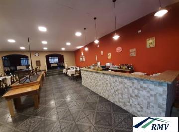 Comercial · 400m² · Prédio comercial em região movimentada e com comércio em funcionamento.