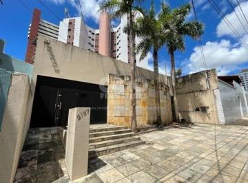 Comercial · 428m² · 4 Vagas · Ponto comercial para clínica ou escritório em Lagoa Nova