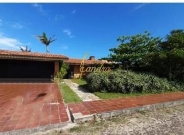 Casa · 400m² · 5 Quartos · 7 Vagas · Belo sobrado em Atlântida com 05 suítes