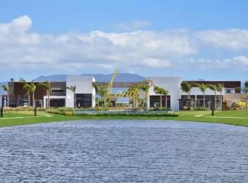 Terreno · 378m² · Terreno em condomínio fechado Beira Lago