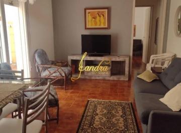 Apartamento · 45m² · 2 Quartos · Apartamento no centro com 02 dormitórios
