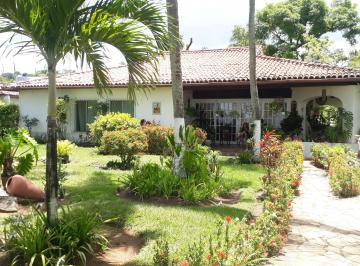 Casa de 6 quartos, Itaparica · Ponta de Areia, com o melhor passeio maritimo, beira mar. Itaparica. Com terreno 2.500,00m2