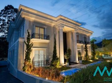 Casa · 940m² · 6 Quartos · 9 Vagas · Mansão no Tamboré 03 - Esquina - Vendida Mobiliada!