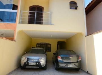 Casa · 225m² · 3 Quartos · 4 Vagas · Sobrado em  Rua Campo Grande - Vila Homero Thon - Santo André/SP