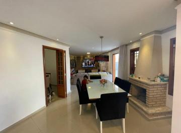 Casa · 300m² · 3 Quartos · 3 Vagas · Sobrado reformado | 3 suítes | 3 vagas | Vila Irmãos Arnoni | Aceita permuta