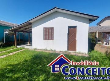 Casa de 3 quartos, Imbé · XC143 - Ótima residência com 03 dormitórios no centrinho de Mariluz