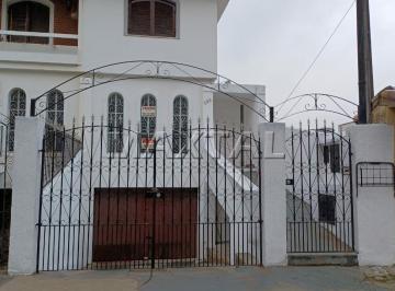 Casa · 250m² · 3 Quartos · 4 Vagas · Sobrado com 250 mtrs2 na região do Horto com 3 dormitórios e 4 vagas- Vila Rosa