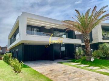 Casa · 430m² · 5 Quartos · 2 Vagas · Sobrado contemporâneo no condomínio Sense mobiliado e decorado
