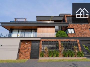 18b1a32304e0b9c4736a63548e33b40a6d768eca · Imovel Residencial alto padrão à venda, Nova York - Cascavel/PR