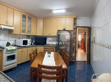 Casa · 227m² · 3 Quartos · 3 Vagas · Sobrado à venda no bairro Jardim Pedroso em Mauá/SP!