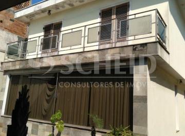 Casa · 490m² · 5 Quartos · 8 Vagas · Maravilhoso sobrado com piscina!!!...Venha se surpreender com esta oportunidade!!!