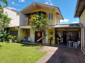 Casa · 3 Quartos · 2 Vagas · Casa de Alvenaria e Sala Comercial em ótima localização - Scharlau