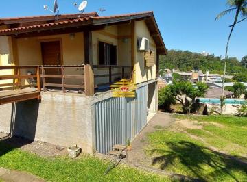 20064362_g.jpg · 
                                Casa com amplo terreno e piscina - Scharlau
                       