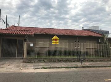 15685693_g.jpg · 
                                Casa com 4 dormitórios reformada com Localização Central
          