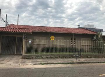 Casa · 200m² · 4 Quartos · 4 Vagas · Casa com 4 dormitórios reformada com Localização Central