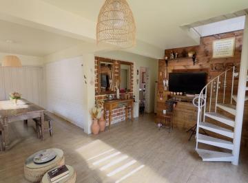 Casa · 160m² · 4 Quartos · 2 Vagas · Sobrado - Scharlau