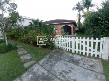 Casa · 180m² · 3 Quartos · 4 Vagas · Casa em Cond. Fechado de Alto Padrão ( acesso direto à  praia da Cocanha )
