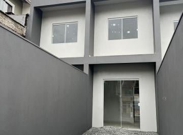 Casa · 70m² · 2 Quartos · 2 Vagas · Sobrado à venda no bairro Nova Brasília - Joinville/SC
