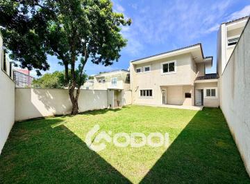 Casa · 145m² · 3 Quartos · 2 Vagas · Sobrado em Condomínio, com amplo quintal no Aristocrata