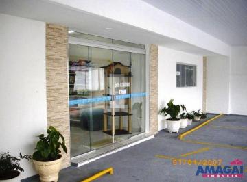 Casa · 400m² · 7 Quartos · 3 Vagas · Sobrado para locação em Vila Betânia