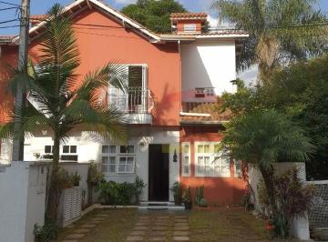 Casa · 110m² · 3 Quartos · 2 Vagas · Condomínio Fechado, sobrado com 3 dormitórios, sendo 1 suíte, 2 vagas
