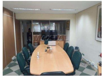Comercial · 3600m² · 8 Vagas · Prédio para locação de 2808m², 2 banheiros e 5 vagas, na Avenida Casa Verde.
