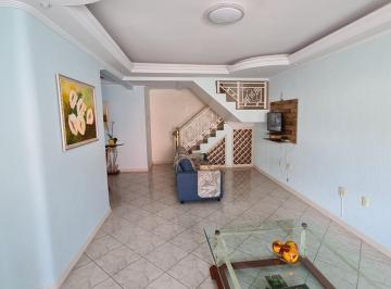 Casa · 270m² · 3 Quartos · 4 Vagas · Excelente sobrado com área de lazer e bom acabamento
