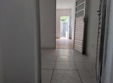 f5826fb3327653cb379d4f98d97d315d19d1f4f5 · Casa com 1 dormitório para alugar, 30 m² por R$ 750,00/mês - Campo Limpo - São Paulo/SP